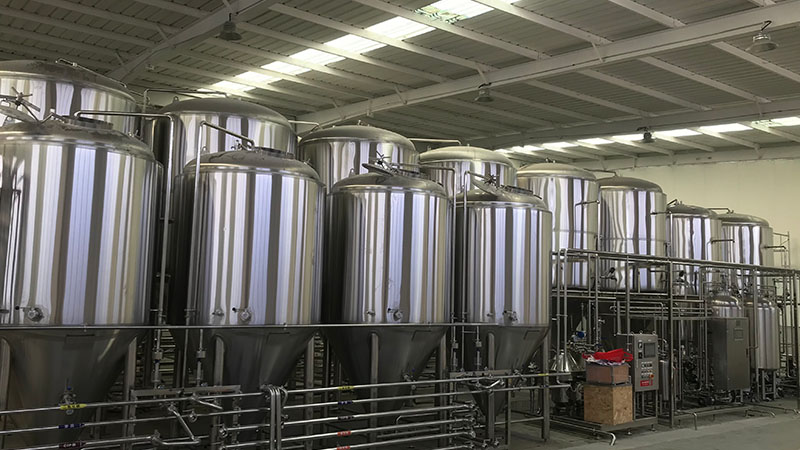 西峰德州八樽精酿啤酒厂