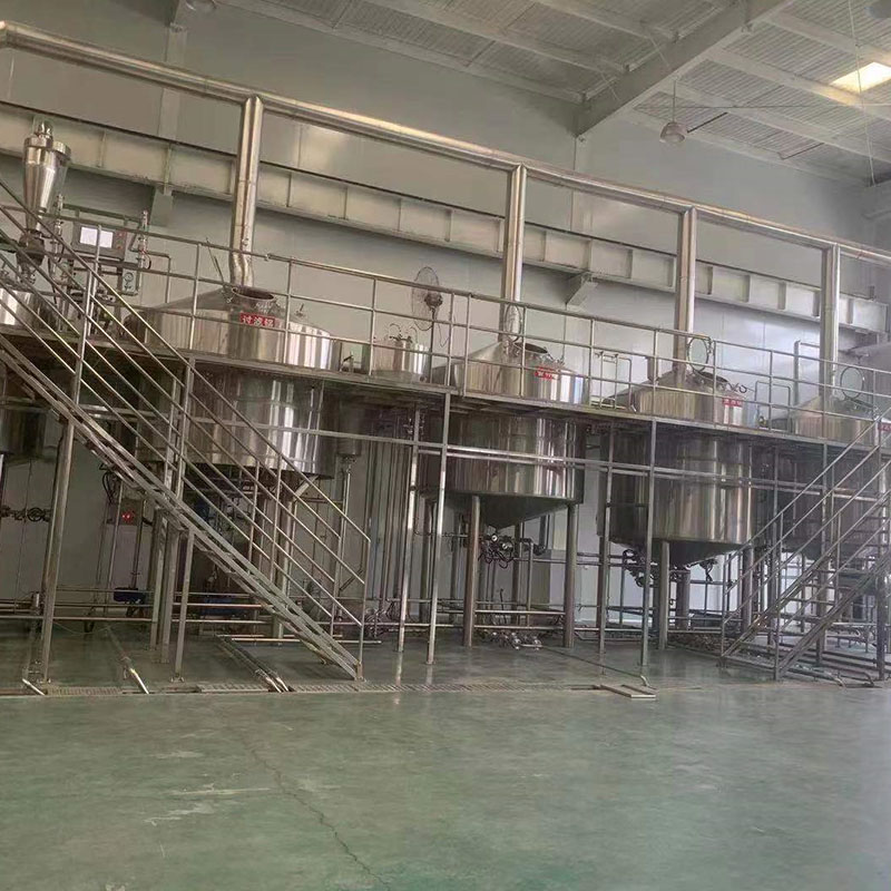 西峰精酿啤酒设备厂—平面布置、设备设计、制造、调试、培训等一条龙服务_COPY