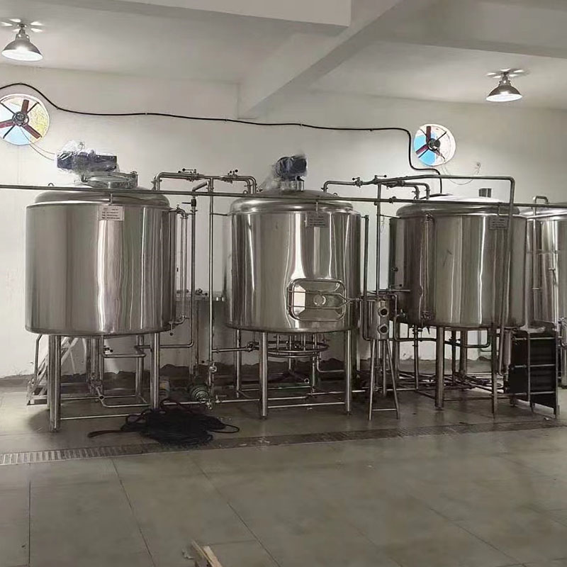 西峰精酿啤酒设备厂—如何延长精酿啤酒设备的使用寿命